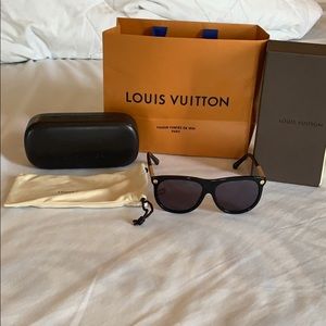 Louis Vuitton brand new black sunglasses